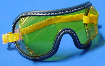 Tint lens, coloured trim
