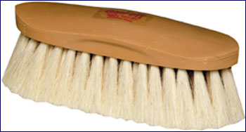 Grip-Fit Tampico Dandy Brush